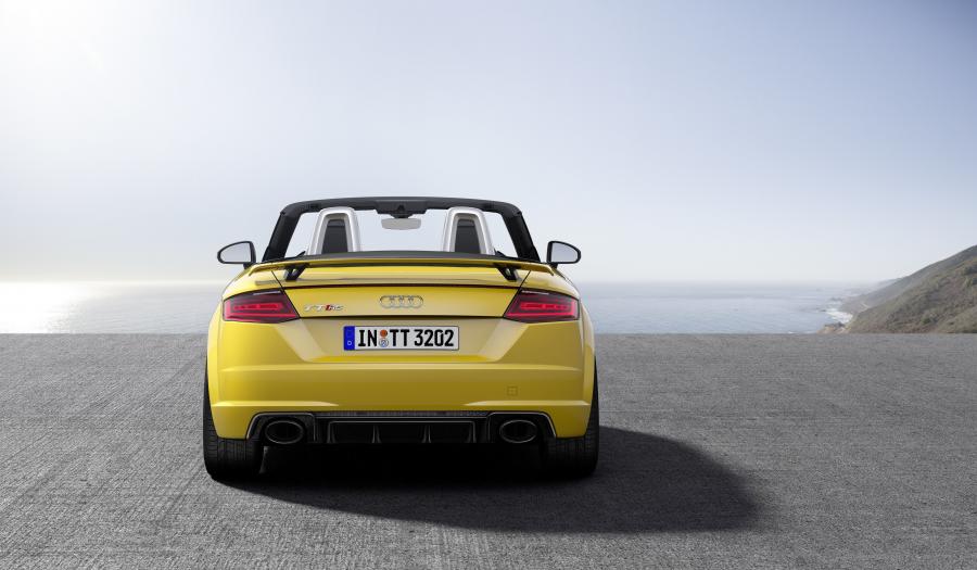  Audi TT RS Roadster (8S) 2016 года  (WW) (фото 25 из 57)